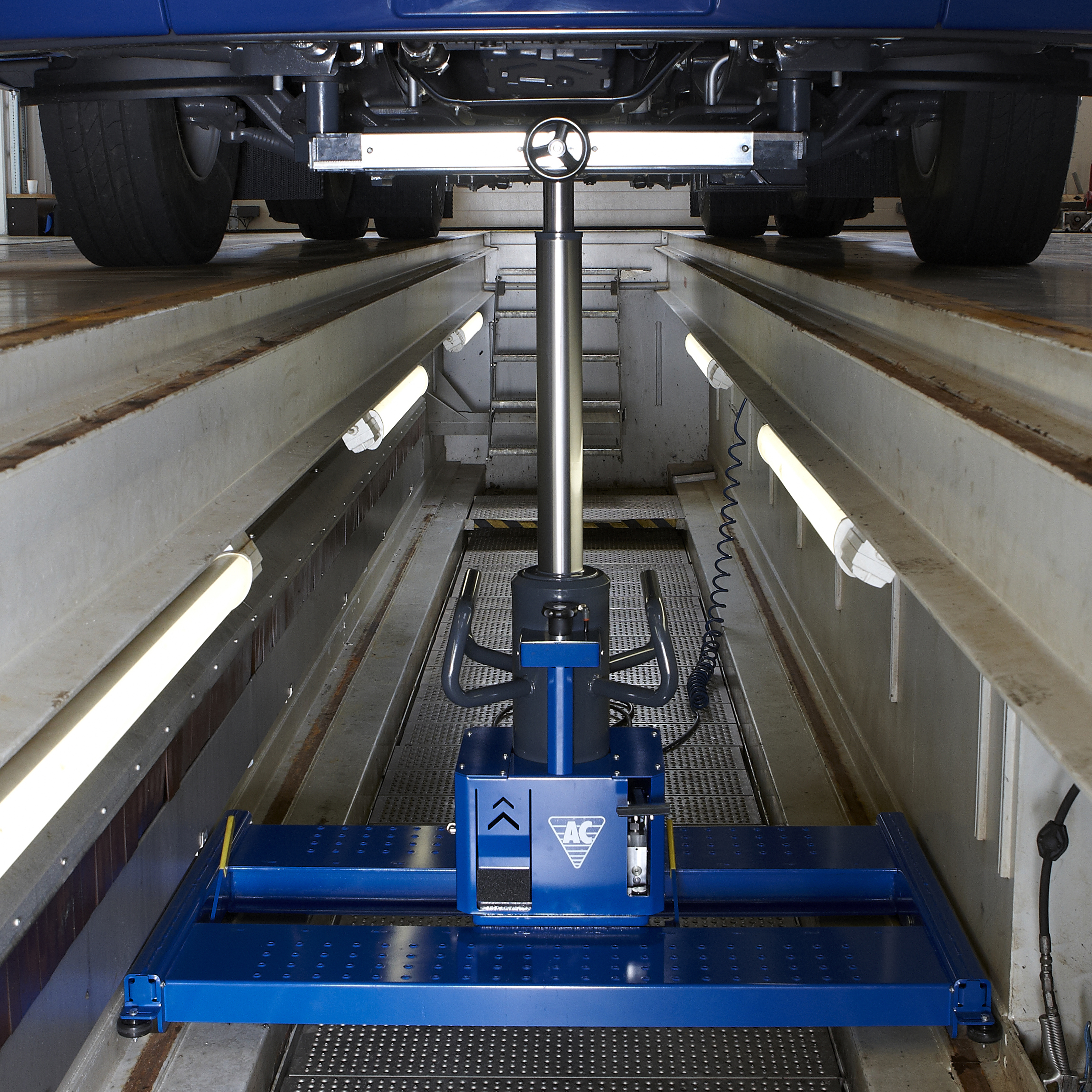 AC Hydraulic GGD150S 15 Tonn Gravjekk Skinnegående 