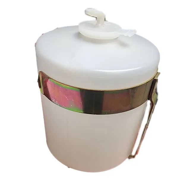 Water Reservoir With Holder 